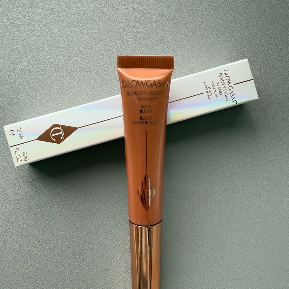 Charlotte Tilbury Glowgasm Beauty Light Wand
